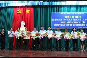 Hoàn thành tốt nhiệm vụ nhờ học và làm theo gương Bác Hồ