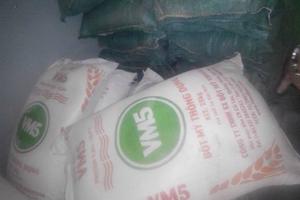 Tạm giữ trên 700kg nguyên liệu không rõ nguồn gốc 