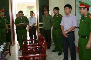 Bắt nguyên Phó Giám đốc Bảo tàng tỉnh Thái Nguyên