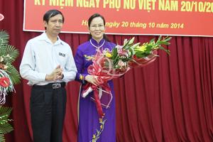 Gặp mặt nhân Ngày Phụ nữ Việt Nam