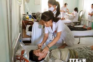 Ninh Thuận: Hơn 100 công nhân nhà máy đường bị ngộ độc