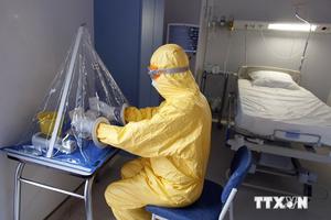 Mỹ công bố hướng dẫn mới trong việc điều trị bệnh nhân Ebola