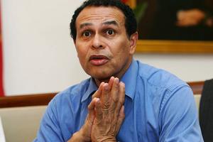 Pháp kết án 1 chính trị gia Đảng UMP