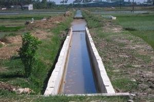 Dở dang công trình thủy lợi