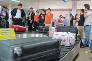 Vận chuyển hơn 2kg vàng, trang sức không khai báo hải quan