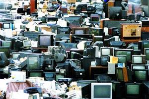 Khoảng 1 triệu tấn chất thải điện tử xuất khẩu bất hợp pháp