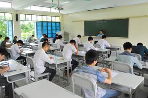 Quy định miễn thi ngoại ngữ: Bộ GD&ĐT sửa sai
