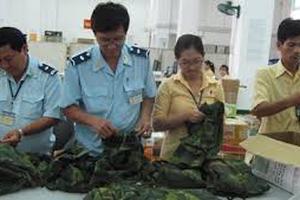 May gia công xuất khẩu hàng quân trang, quân phục