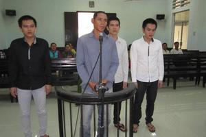 Nhận án vì ăn trộm lưới của dân