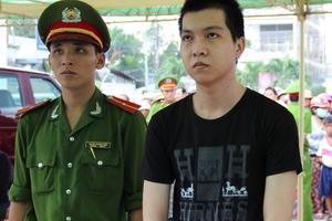 Nam sinh giết người do sợ lộ chuyện “sàm sỡ”