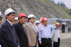 Phó Thủ tướng Hoàng Trung Hải thị sát dự án thủy điện Lai Châu