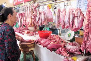 Giá thực phẩm đồng loạt hạ theo xăng