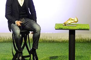 Ronaldo nhận Chiếc giày vàng châu Âu mùa giải 2013/14