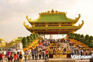 Hơn 1 triệu lượt người đổ về Khu du lịch Đại Nam sau 20 ngày