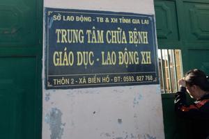 Học viên trung tâm cai nghiện phá cổng thoát ra ngoài
