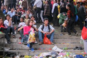 Vãn cảnh Hương Sơn mùa “mài dao”