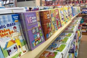 Viết sách giáo khoa không thể bỏ hết rồi làm lại