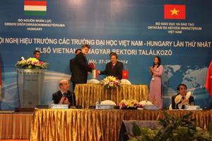  Hungari tặng 100 suất học bổng cho sinh viên Việt Nam
