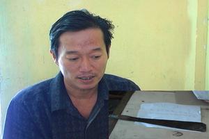 Dùng dao chém nhiều nhát vào hàng xóm