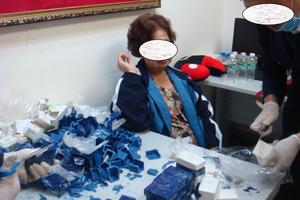 Bắt hành khách vận chuyển trái phép 9 bánh heroin