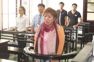 Hầu tòa vì trốn thuế