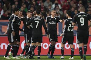 Ronaldo lập cú đúp, Real Madrid thắng trận thứ 20 liên tiếp