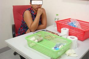 Giấu heroin trong vùng kín vẫn bị bắt quả tang