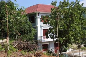 Tạm đình chỉ biệt thự “chui” của gia đình Tướng công an