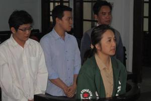 Phụ may ít tiền đi buôn ma túy