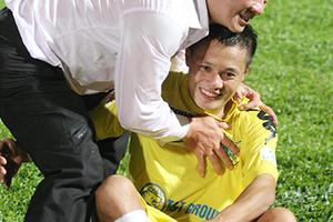 Thành Lương tự thấy chưa đủ trình độ đá ở Hàn Quốc