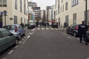 Pháp: 12 người thiệt mạng trong vụ xả súng kinh hoàng tại Paris