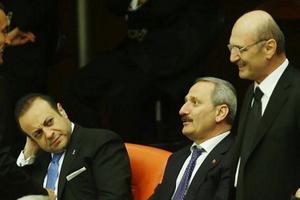 Quốc hội Thổ Nhĩ Kỳ “giải cứu” 4 cựu bộ trưởng