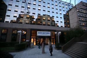 Seine-Saint-Denis giám sát 8 công chức bị nghi ngờ biển thủ