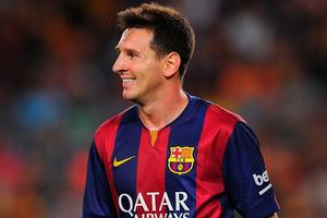 Vượt mặt Ronaldo, Messi là cầu thủ có thu nhập cao nhất thế giới