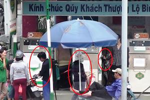 Nhân viên cây xăng xóa số, “uống” xăng của khách hàng
