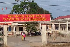 Mang xăng tới ủy ban dọa đốt, đòi tiền cán bộ xã... nhậu thiếu