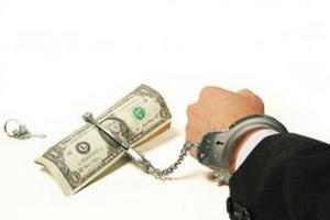 Trung Quốc phát động chống tham nhũng trong "người nhà" quan chức