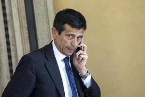 Chính trường Italy tiếp tục rúng động vì bê bối tham nhũng mới