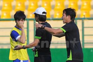 Thầy Miura mắng học trò, thương binh Olympic Việt Nam tập căng