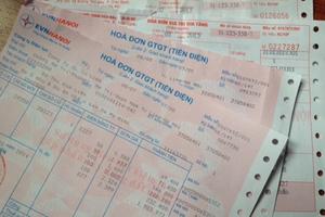 Người dân “nín thở” dõi theo giá cả thị trường
