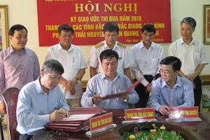 Ký giao ước thi đua năm 2015