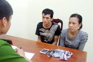"Nữ quái" chở người tình kém 22 tuổi đi cướp