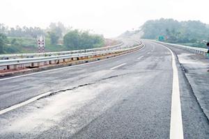 POSCO lập quỹ đen, đường cao tốc bị thổi giá?