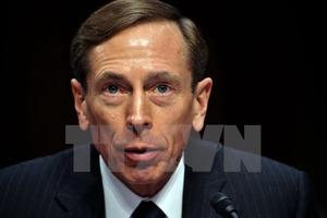 Cựu Giám đốc CIA Petraeus bị phạt tù vì tiết lộ tin mật cho bạn gái