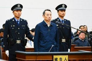 "Đàn em" Chu Vĩnh Khang tại tập đoàn dầu khí nhận tội ăn hối lộ khủng