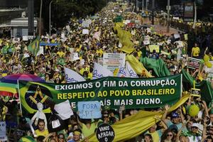 Gần 600 nghìn người Brazil biểu tình phản đối tham nhũng
