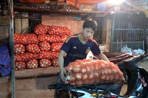 Hành Việt ế, hành Trung Quốc ngập chợ và nhà hàng