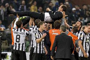 Juventus vô địch Seria A 2014/15 trước 4 vòng