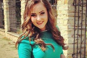 Nữ sinh bốc cháy vì điện cao thế khi đang chụp ảnh selfie
