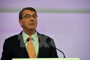 Bộ trưởng Quốc phòng Mỹ Ashton Carter tới thăm Việt Nam